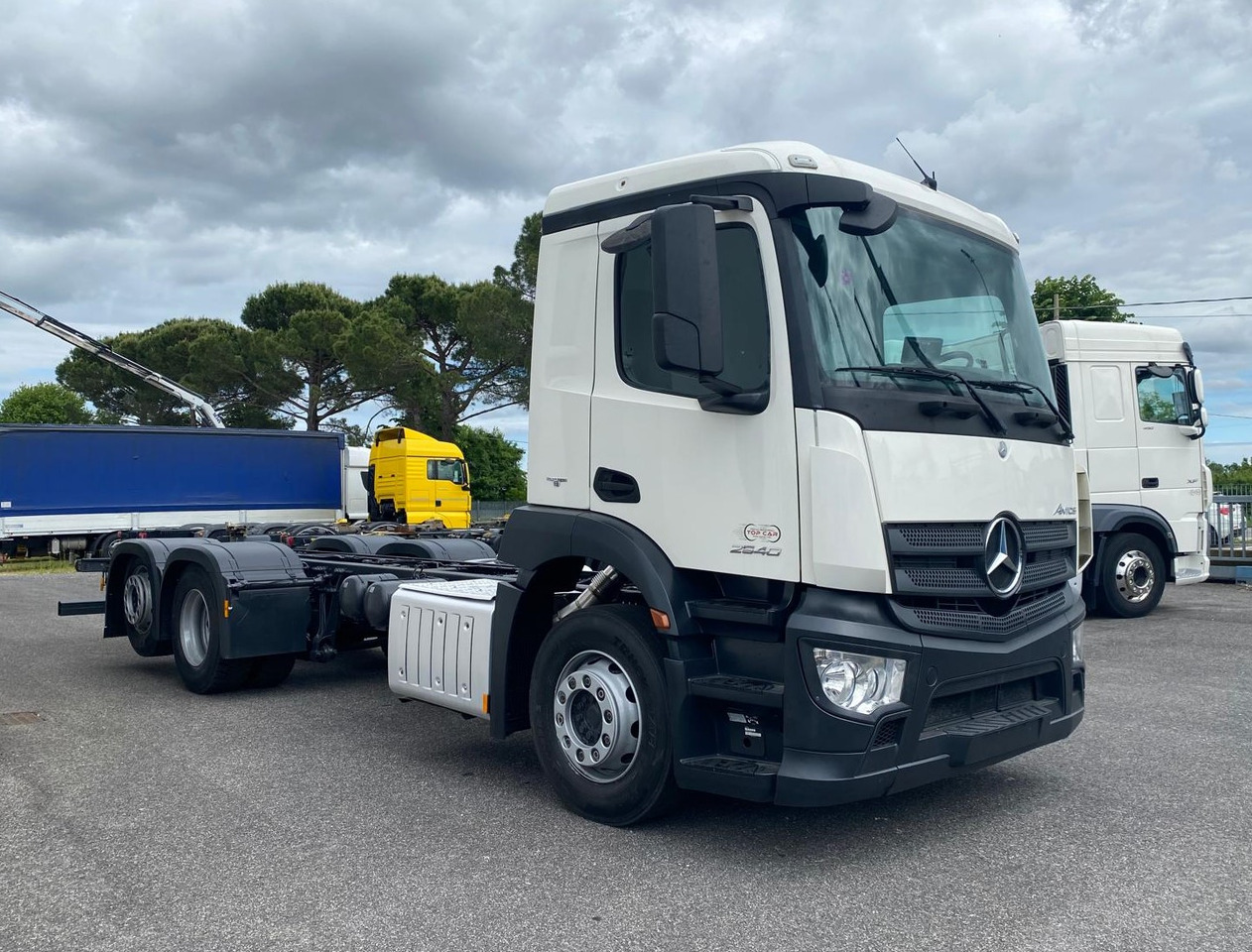 MERCEDES-BENZ ANTOS 25.40 - Podvozek s kabinou: obrázek 3 MERCEDES-BENZ ANTOS 25.40 - Podvozek s kabinou: obrázek 3
