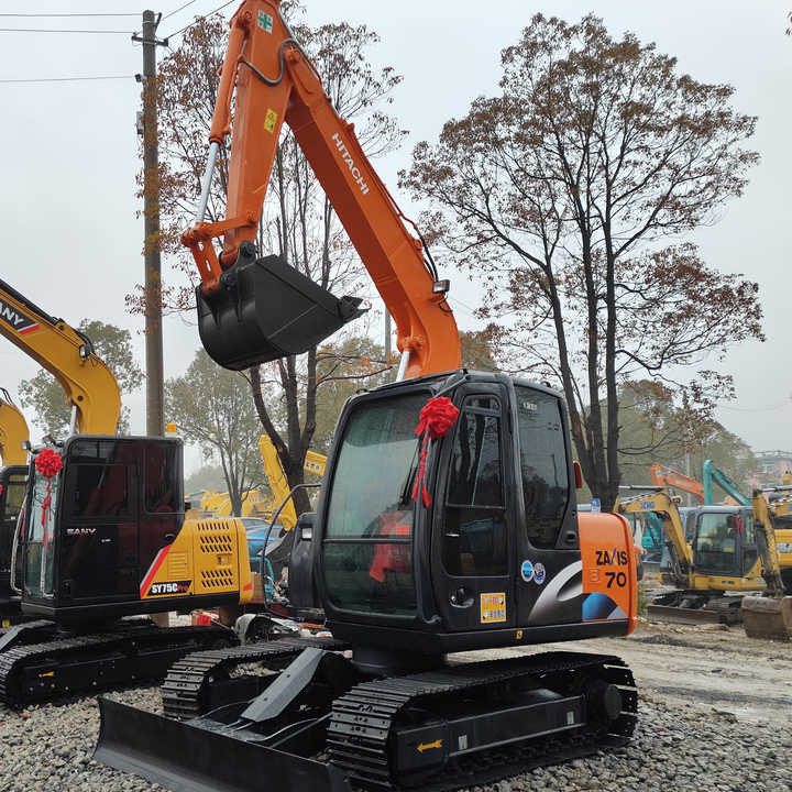 90% New HITACHI ZX70 Used Excavator Mining Construction Excavators, Strong Power, Low Price, and Very Good Quality - Pásové rýpadlo: obrázek 1 90% New HITACHI ZX70 Used Excavator Mining Construction Excavators, Strong Power, Low Price, and Very Good Quality - Pásové rýpadlo: obrázek 1