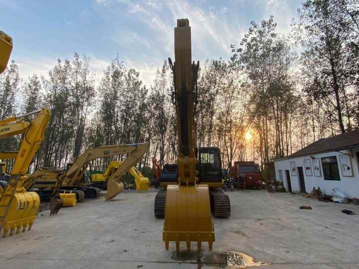 CAT320D Second Hand Excavator , Original Japan CAT Excavator , CAT 320D 320C 320B Digger - Pásové rýpadlo: obrázek 3 CAT320D Second Hand Excavator , Original Japan CAT Excavator , CAT 320D 320C 320B Digger - Pásové rýpadlo: obrázek 3