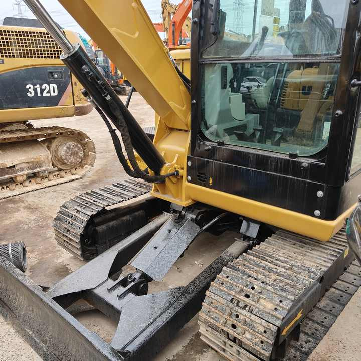 Cat Machine Used Mini Excavator CAT305.5E Cat Used Excavator - Mini rýpadlo: obrázek 3 Cat Machine Used Mini Excavator CAT305.5E Cat Used Excavator - Mini rýpadlo: obrázek 3