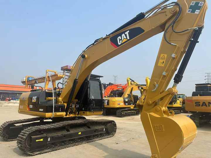Certified Pre-Owned CAT 323DL | Heavy-Duty Excavator for Mining/ Construction - Price Negotiable! - Pásové rýpadlo: obrázek 2 Certified Pre-Owned CAT 323DL | Heavy-Duty Excavator for Mining/ Construction - Price Negotiable! - Pásové rýpadlo: obrázek 2