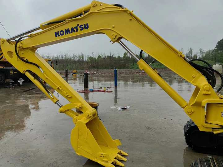 Cheap Selling Second Hand Mini Excavator Komatsu PC40 4Ton Japanese Komatsu PC40 Used Excavator for Sale - Mini rýpadlo: obrázek 5 Cheap Selling Second Hand Mini Excavator Komatsu PC40 4Ton Japanese Komatsu PC40 Used Excavator for Sale - Mini rýpadlo: obrázek 5