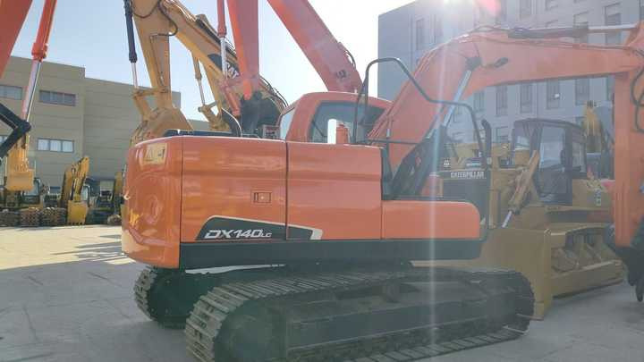 Excellent Condition Korea Brand Dooan Dx140 Excavator in Stock Used Doosan Dx140 225 300 Excavator Low Working Hours on Sale - Pásové rýpadlo: obrázek 2 Excellent Condition Korea Brand Dooan Dx140 Excavator in Stock Used Doosan Dx140 225 300 Excavator Low Working Hours on Sale - Pásové rýpadlo: obrázek 2