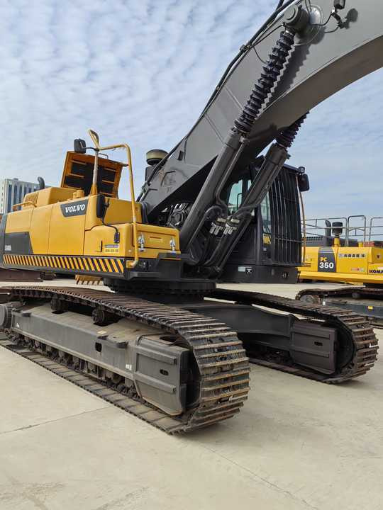 Good Condition VOLVO EC480DL Excavator Low Price Large Hydraulic Crawler Excavator volvo 480dl for Sale - Pásové rýpadlo: obrázek 5 Good Condition VOLVO EC480DL Excavator Low Price Large Hydraulic Crawler Excavator volvo 480dl for Sale - Pásové rýpadlo: obrázek 5