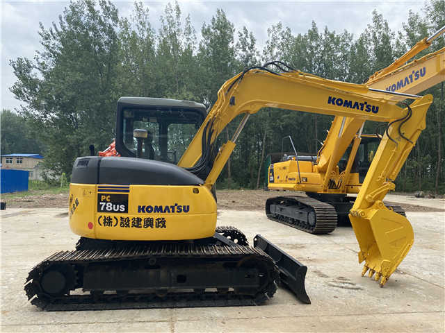High Quality Used Crawler Excavator komatsu Pc78 Pc128 Pc138 Pc200-8 Pc220-8 Pc240-8 Excavator - Pásové rýpadlo: obrázek 3 High Quality Used Crawler Excavator komatsu Pc78 Pc128 Pc138 Pc200-8 Pc220-8 Pc240-8 Excavator - Pásové rýpadlo: obrázek 3