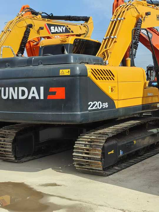 Pásové rýpadlo High Quality Used Hyundai 220lc-9s Excavators 22 Ton Hydraulic Crawler Used hyundai 210 220 215 305  Excavators for Sale [ Copy ]: obrázek 6