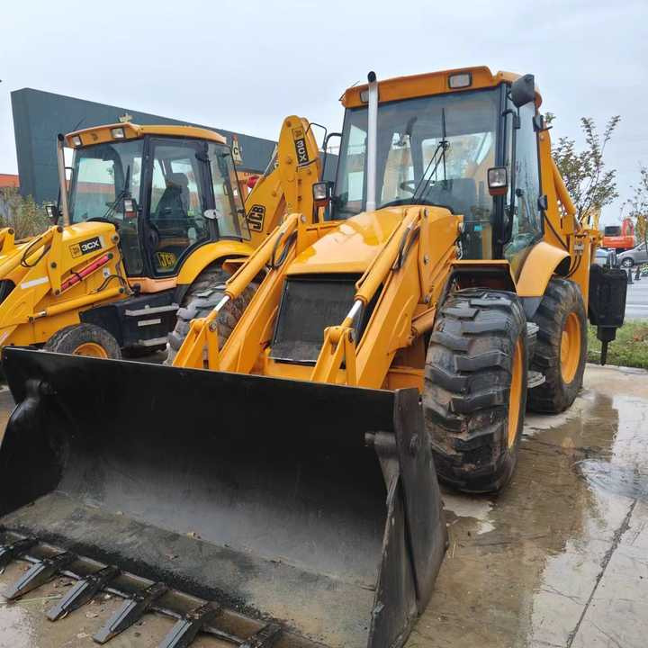 Used Backhoe Loader JCB 4x4 Wheel 20 Ton Backhoe Loader JCB 3CX 4CX Backhoe Excavator Loader Fpr Sale - Rýpadlo-nakladač: obrázek 1 Used Backhoe Loader JCB 4x4 Wheel 20 Ton Backhoe Loader JCB 3CX 4CX Backhoe Excavator Loader Fpr Sale - Rýpadlo-nakladač: obrázek 1