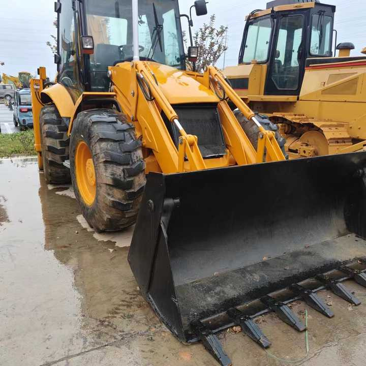 Used Backhoe Loader JCB 4x4 Wheel 20 Ton Backhoe Loader JCB 3CX 4CX Backhoe Excavator Loader Fpr Sale - Rýpadlo-nakladač: obrázek 5 Used Backhoe Loader JCB 4x4 Wheel 20 Ton Backhoe Loader JCB 3CX 4CX Backhoe Excavator Loader Fpr Sale - Rýpadlo-nakladač: obrázek 5