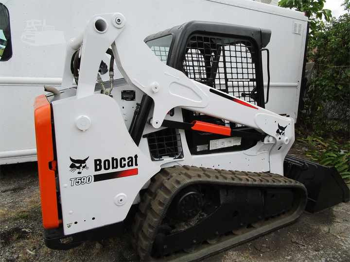 Used Bobcat T590 Used Skid Steer Loader with Good Condition for Sale S160 S185 S300 S330 T590 3T 4T 5T 2T - Smykový nakladač: obrázek 4 Used Bobcat T590 Used Skid Steer Loader with Good Condition for Sale S160 S185 S300 S330 T590 3T 4T 5T 2T - Smykový nakladač: obrázek 4