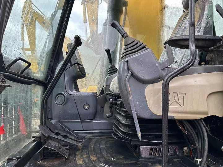 Used Caterpillar 323d Excavator for Sale Original Caterpillar 320 330 323 336d Excavator on Sale - Pásové rýpadlo: obrázek 5 Used Caterpillar 323d Excavator for Sale Original Caterpillar 320 330 323 336d Excavator on Sale - Pásové rýpadlo: obrázek 5