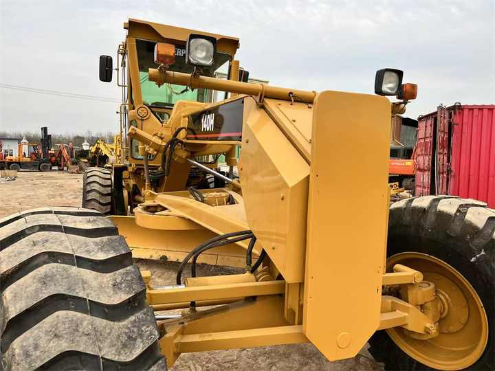 Used Caterpillar CAT 140H Land Road Motor Grader CAT140 CAT140H Used Grader Cheap Price for Sale - Grejdr: obrázek 4 Used Caterpillar CAT 140H Land Road Motor Grader CAT140 CAT140H Used Grader Cheap Price for Sale - Grejdr: obrázek 4