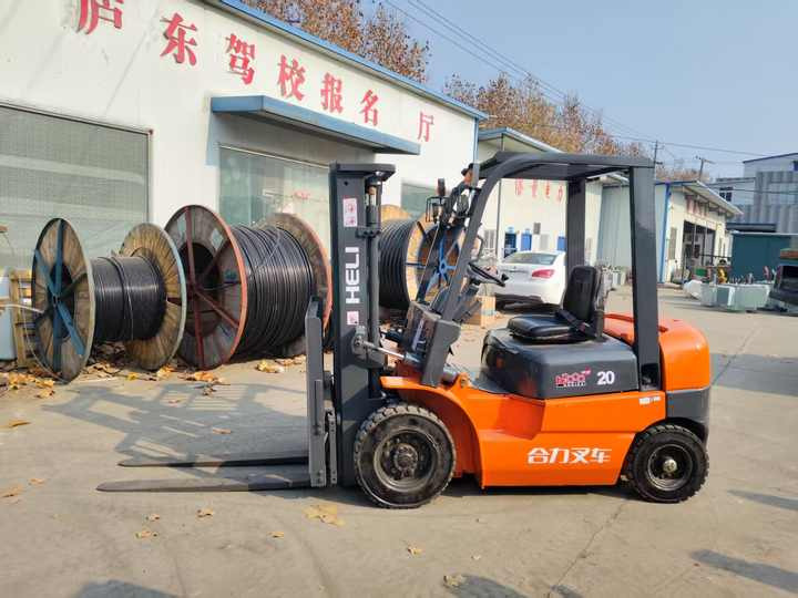 Used China Famous Brand HeLi Brand 2t Forklift for Sale HeLi Brand 2t 3t 5t 7t 10t Forklift Can Provide for You Best Price - Vysokozdvižný vozík: obrázek 2 Used China Famous Brand HeLi Brand 2t Forklift for Sale HeLi Brand 2t 3t 5t 7t 10t Forklift Can Provide for You Best Price - Vysokozdvižný vozík: obrázek 2