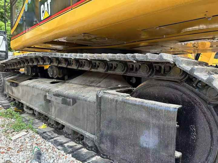 Used Digger CAT 330BL Construction Machinery Construction Digger Used CAT 330BL Cheap Excavator - Pásové rýpadlo: obrázek 3 Used Digger CAT 330BL Construction Machinery Construction Digger Used CAT 330BL Cheap Excavator - Pásové rýpadlo: obrázek 3