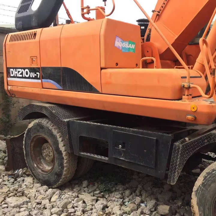 Used Digger Doosan Dh210w-7 Construction Machinery Construction Digger Used Doosan Dh210w-7 Cheap Excavator - Kolesové rýpadlo: obrázek 2 Used Digger Doosan Dh210w-7 Construction Machinery Construction Digger Used Doosan Dh210w-7 Cheap Excavator - Kolesové rýpadlo: obrázek 2