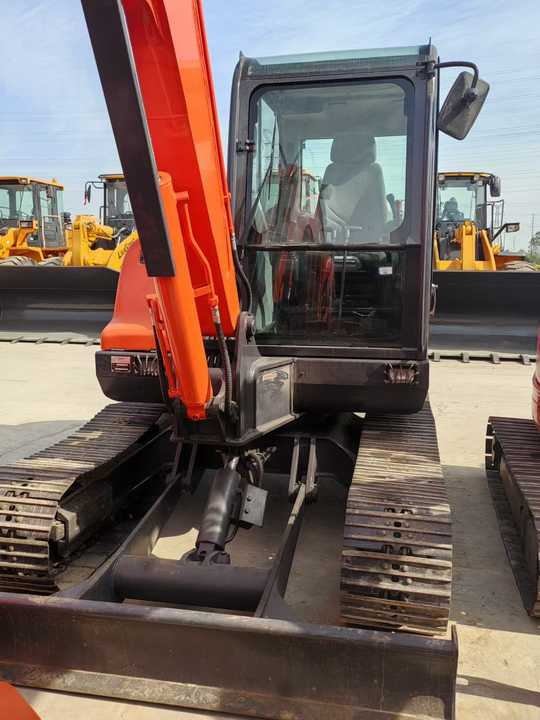Used Doosan Mini Excavator DoOSAN DX60-9 6tons Small Excavator for Sale High Quality Doosan Dx60 70 75 Mini Excavator on Sale - Mini rýpadlo: obrázek 5 Used Doosan Mini Excavator DoOSAN DX60-9 6tons Small Excavator for Sale High Quality Doosan Dx60 70 75 Mini Excavator on Sale - Mini rýpadlo: obrázek 5