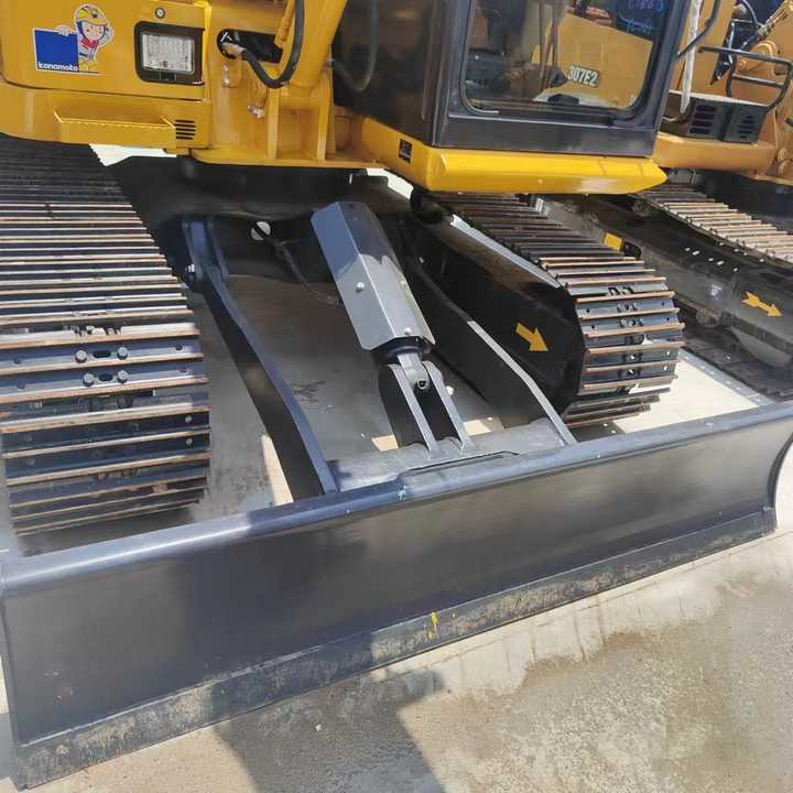Used Excavator KOMATSU PC70-8 Construction Machinery Excavator PC70-8 PC60 PC70 Excavators for Sale at Negotiable Price - Pásové rýpadlo: obrázek 4 Used Excavator KOMATSU PC70-8 Construction Machinery Excavator PC70-8 PC60 PC70 Excavators for Sale at Negotiable Price - Pásové rýpadlo: obrázek 4