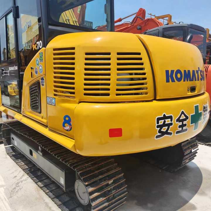 Used Excavator KOMATSU PC70-8 Construction Machinery Excavator PC70-8 PC60 PC70 Excavators for Sale at Negotiable Price - Pásové rýpadlo: obrázek 3 Used Excavator KOMATSU PC70-8 Construction Machinery Excavator PC70-8 PC60 PC70 Excavators for Sale at Negotiable Price - Pásové rýpadlo: obrázek 3