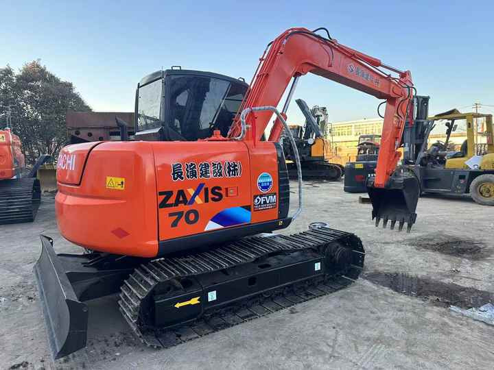 Used HITACHI ZX-70 - Pásové rýpadlo: obrázek 5 Used HITACHI ZX-70 - Pásové rýpadlo: obrázek 5
