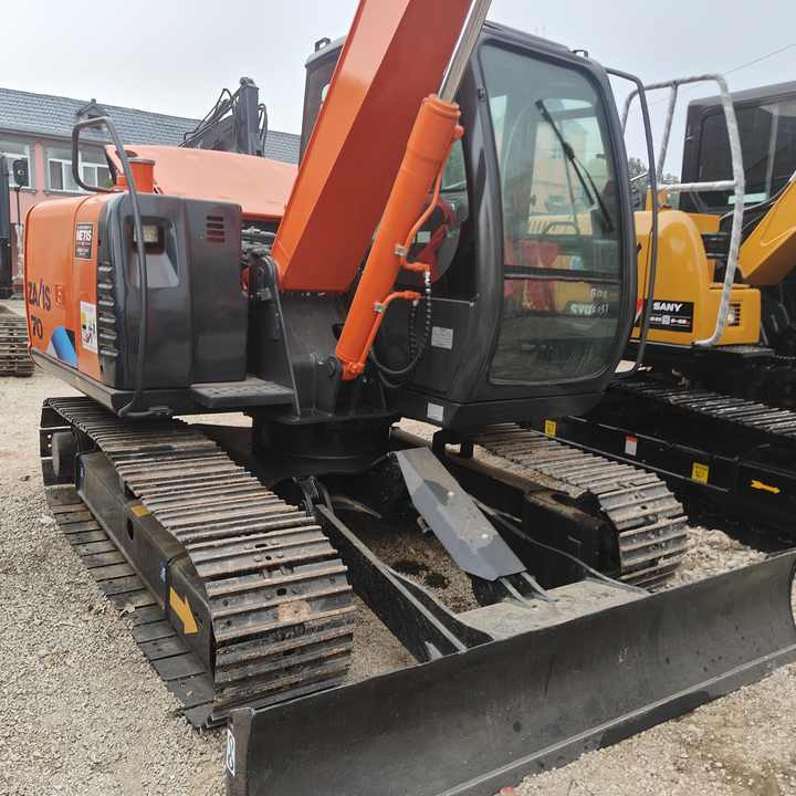 Used HITACHI ZX-70 - Pásové rýpadlo: obrázek 1 Used HITACHI ZX-70 - Pásové rýpadlo: obrázek 1
