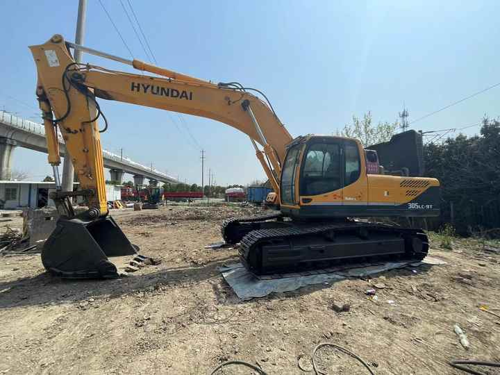 Used HYUNDAI 305LC-9T Crawler Excavator with good performance Hyundai30 tons earthmoving machinery with low price on-sale - Pásové rýpadlo: obrázek 5 Used HYUNDAI 305LC-9T Crawler Excavator with good performance Hyundai30 tons earthmoving machinery with low price on-sale - Pásové rýpadlo: obrázek 5