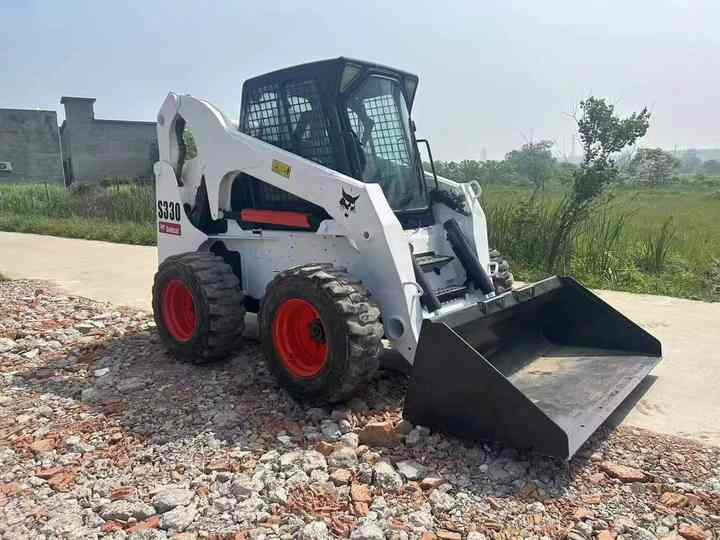 Used Heavy Construction Equipment bobcat S330 Second Hand Skid Steers Used Machine Hot Sale - Smykový nakladač: obrázek 2 Used Heavy Construction Equipment bobcat S330 Second Hand Skid Steers Used Machine Hot Sale - Smykový nakladač: obrázek 2