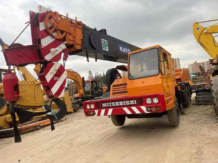 Used Heavy Construction Equipment kato 25 Tons Second Hand Mobile Crane Used Machine Hot Sale - Autojeřáb: obrázek 5 Used Heavy Construction Equipment kato 25 Tons Second Hand Mobile Crane Used Machine Hot Sale - Autojeřáb: obrázek 5