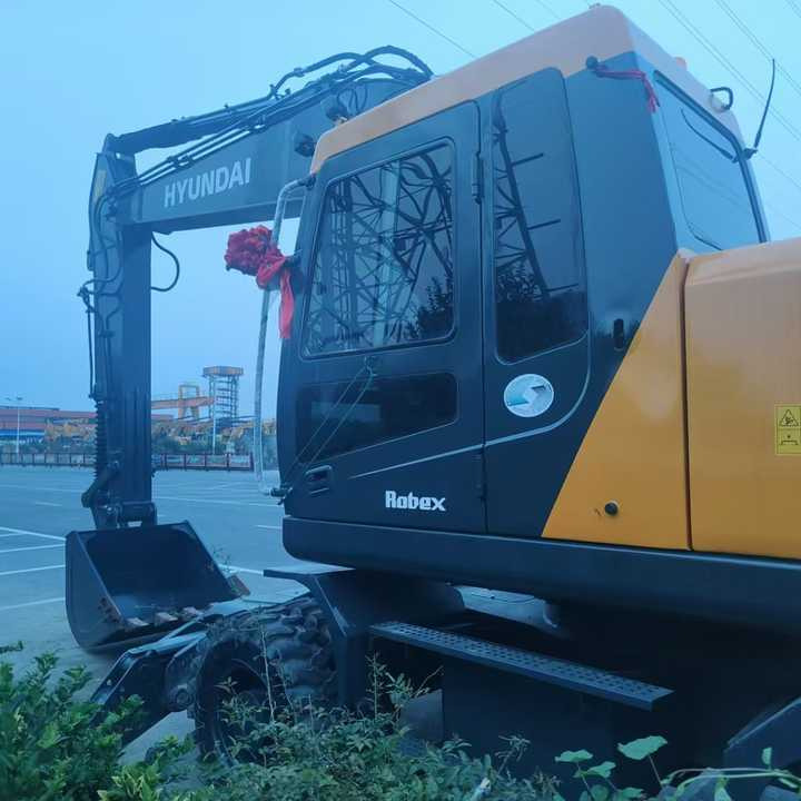 Rýpadlo Used Hyundai 210w 20T Second Hand Korea Original Large Wheel Excavator Mining Construction Excavators Hot Sale 210w 220 225 30t: obrázek 6