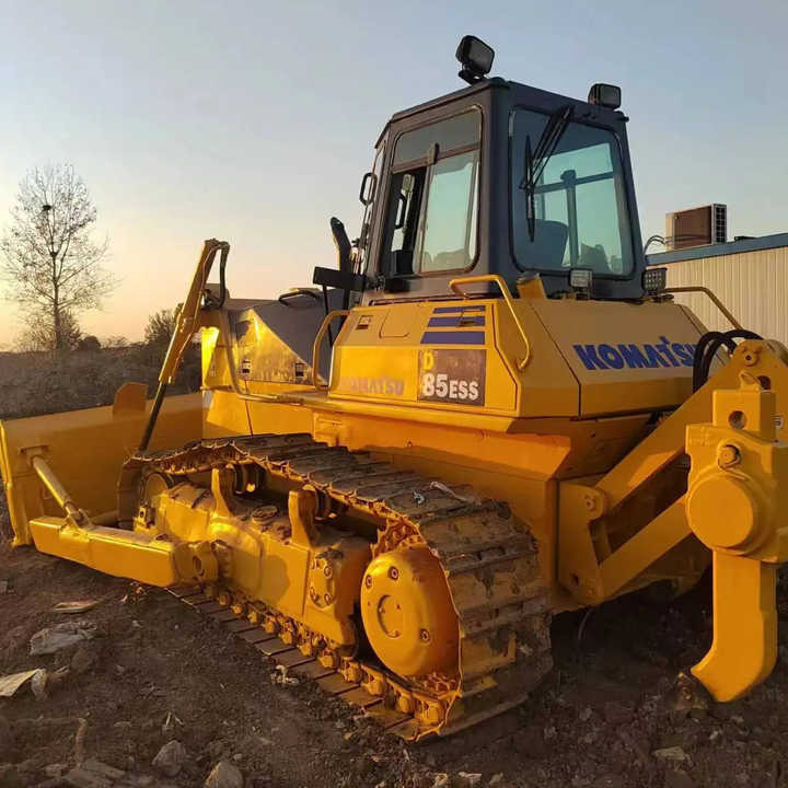 Used Komatsu Bulldozer D85 Strong Power Komatsu D85 Track Dozer for Sale - Buldozer: obrázek 1 Used Komatsu Bulldozer D85 Strong Power Komatsu D85 Track Dozer for Sale - Buldozer: obrázek 1