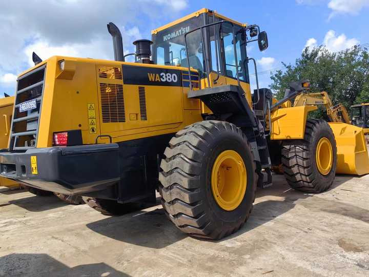 Used komatsu Wa380-6 Wheel Loader for Sale Japan Brand komatsu Wa380 -3 0380-65 470-3 Loader - Kolový nakladač: obrázek 5 Used komatsu Wa380-6 Wheel Loader for Sale Japan Brand komatsu Wa380 -3 0380-65 470-3 Loader - Kolový nakladač: obrázek 5