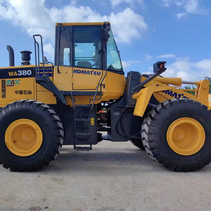 Used komatsu Wa380-6 Wheel Loader for Sale Japan Brand komatsu Wa380 -3 0380-65 470-3 Loader - Kolový nakladač: obrázek 1 Used komatsu Wa380-6 Wheel Loader for Sale Japan Brand komatsu Wa380 -3 0380-65 470-3 Loader - Kolový nakladač: obrázek 1