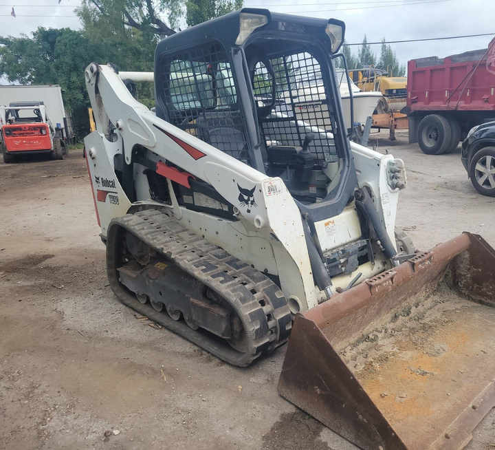 Bobcat Brand T590 Used Machine Skid Loader Hot Sale - Kolový nakladač: obrázek 3 Bobcat Brand T590 Used Machine Skid Loader Hot Sale - Kolový nakladač: obrázek 3