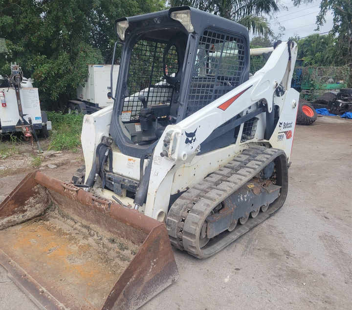 Bobcat Brand T590 Used Machine Skid Loader Hot Sale - Kolový nakladač: obrázek 2 Bobcat Brand T590 Used Machine Skid Loader Hot Sale - Kolový nakladač: obrázek 2