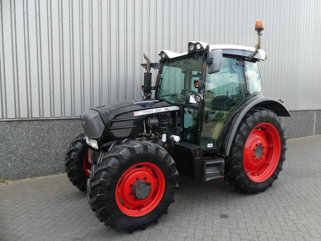 FENDT 209S Vario - Malotraktor: obrázek 1 FENDT 209S Vario - Malotraktor: obrázek 1