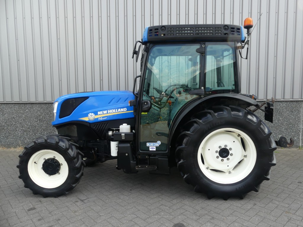 New Holland T4.100F - Malotraktor: obrázek 2 New Holland T4.100F - Malotraktor: obrázek 2