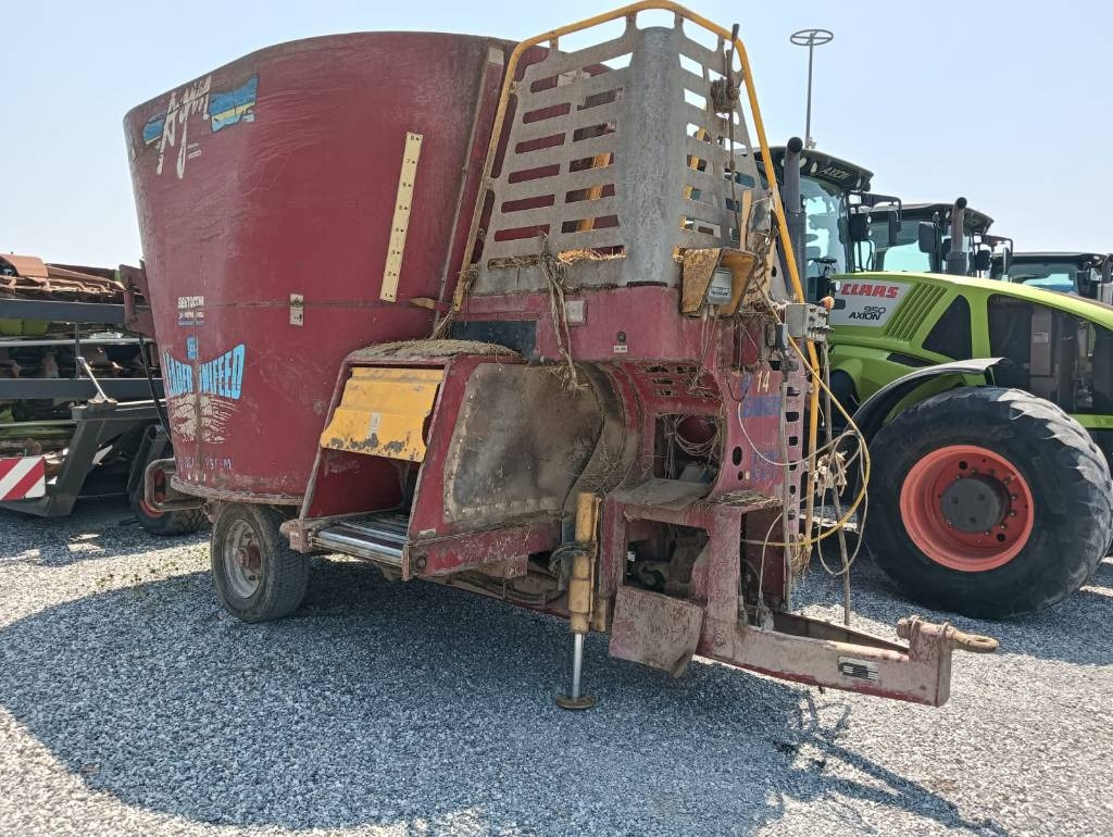 AGM W14 MC - Krmný míchací vůz: obrázek 1 AGM W14 MC - Krmný míchací vůz: obrázek 1