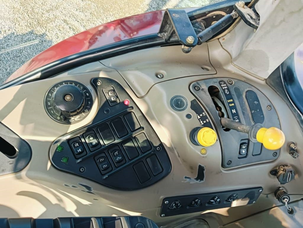 Traktor Case IH Maxxum 140: obrázek 28