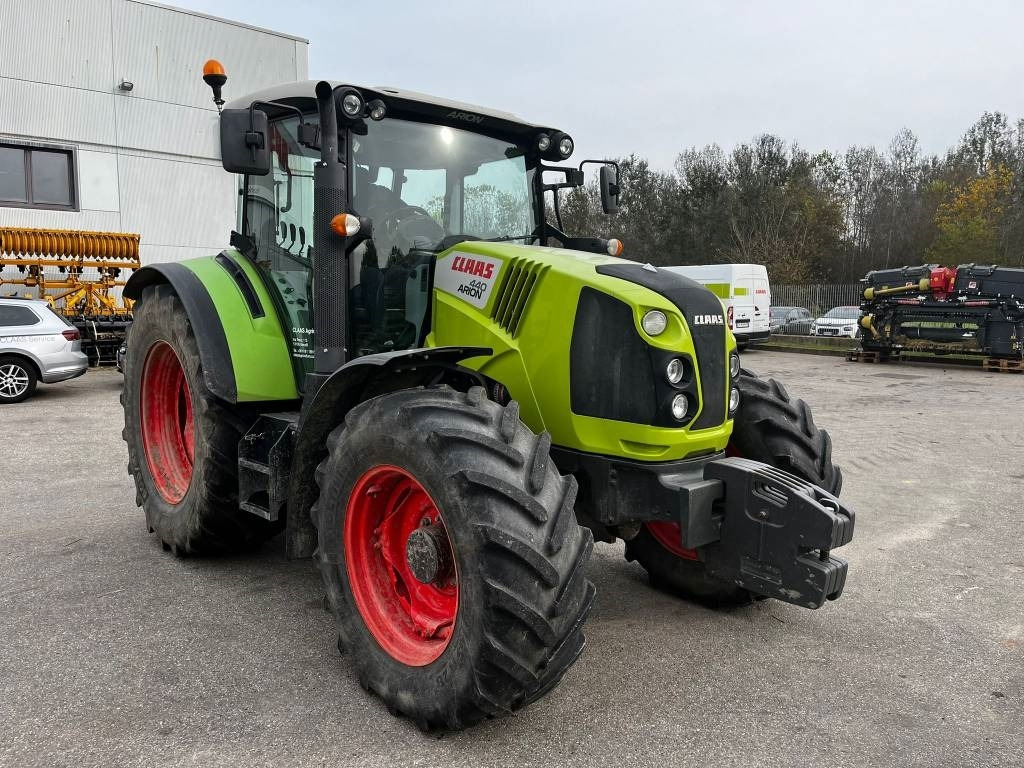 Claas Arion 440 - Traktor: obrázek 1 Claas Arion 440 - Traktor: obrázek 1