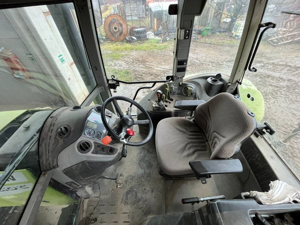 Claas Arion 610 C - Traktor: obrázek 4 Claas Arion 610 C - Traktor: obrázek 4