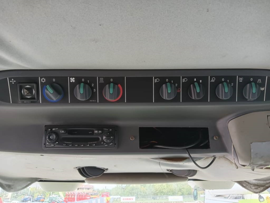 Claas Lexion 470 - Sklízecí mlátička: obrázek 2 Claas Lexion 470 - Sklízecí mlátička: obrázek 2