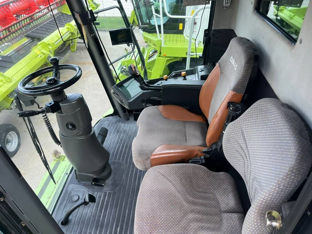 Claas Lexion 560 TT - Sklízecí mlátička: obrázek 4 Claas Lexion 560 TT - Sklízecí mlátička: obrázek 4