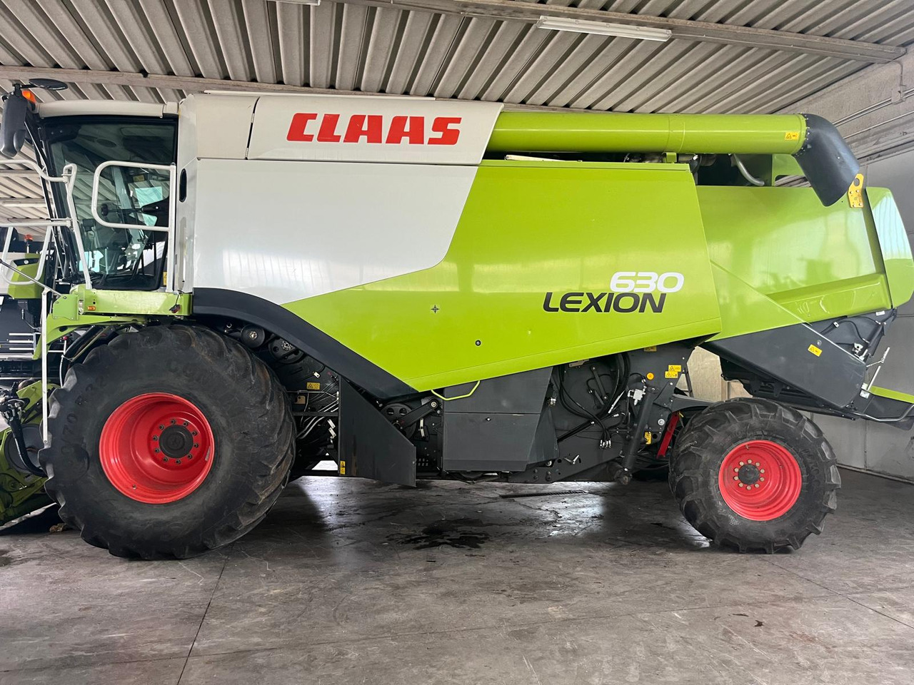 Claas Lexion 630 Montana - Sklízecí mlátička: obrázek 3 Claas Lexion 630 Montana - Sklízecí mlátička: obrázek 3
