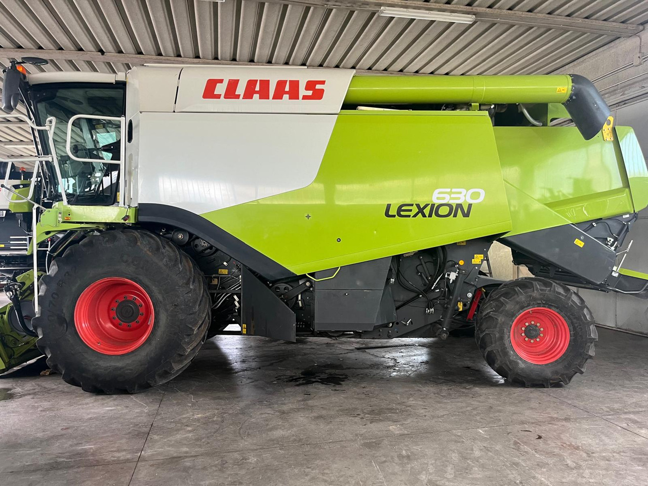 Claas Lexion 630 Montana - Sklízecí mlátička: obrázek 1 Claas Lexion 630 Montana - Sklízecí mlátička: obrázek 1