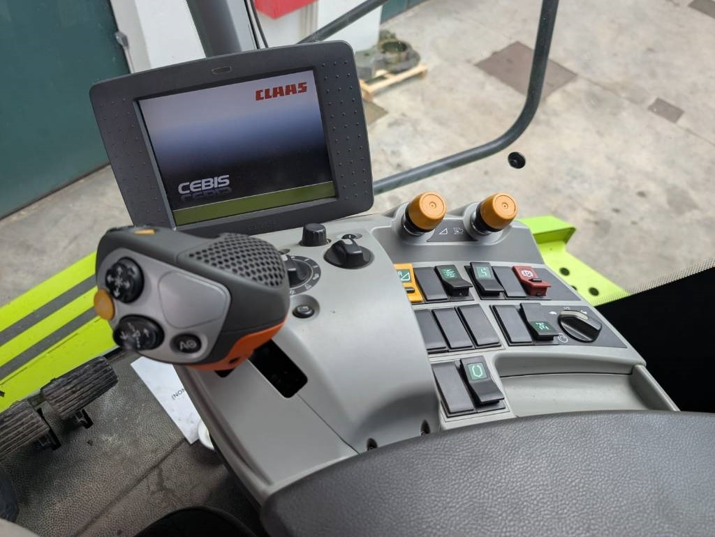 Claas Lexion 760 TT - Sklízecí mlátička: obrázek 2 Claas Lexion 760 TT - Sklízecí mlátička: obrázek 2