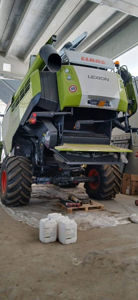 Claas Lexion 760 TT - Sklízecí mlátička: obrázek 4 Claas Lexion 760 TT - Sklízecí mlátička: obrázek 4