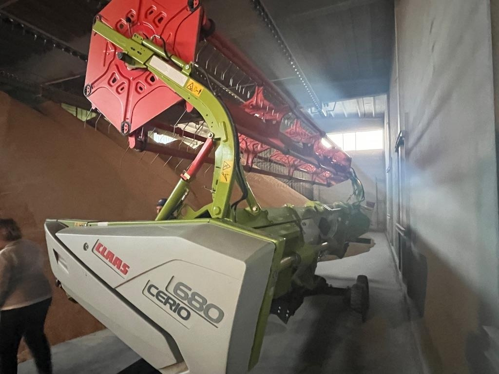 Claas Lexion 7700 TT RISO - Sklízecí mlátička: obrázek 4 Claas Lexion 7700 TT RISO - Sklízecí mlátička: obrázek 4