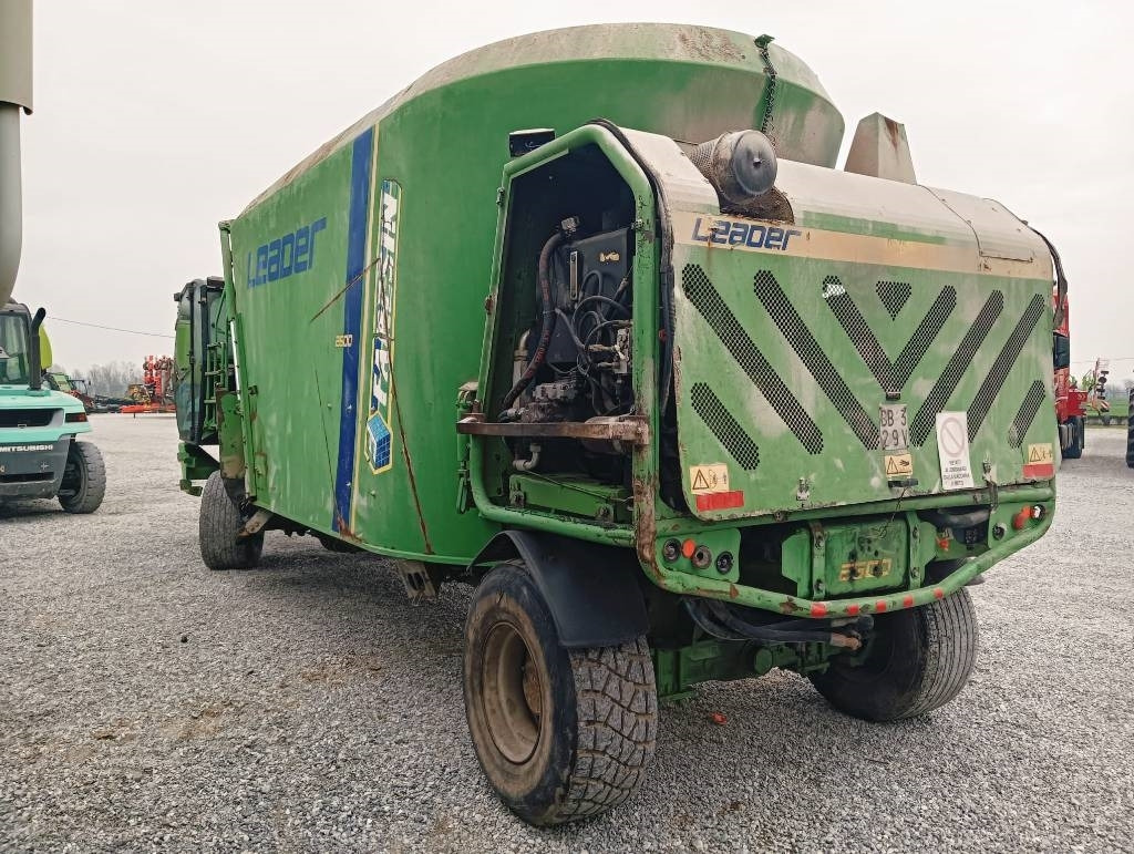Faresin LEADER 2600  - Krmný míchací vůz: obrázek 5 Faresin LEADER 2600  - Krmný míchací vůz: obrázek 5