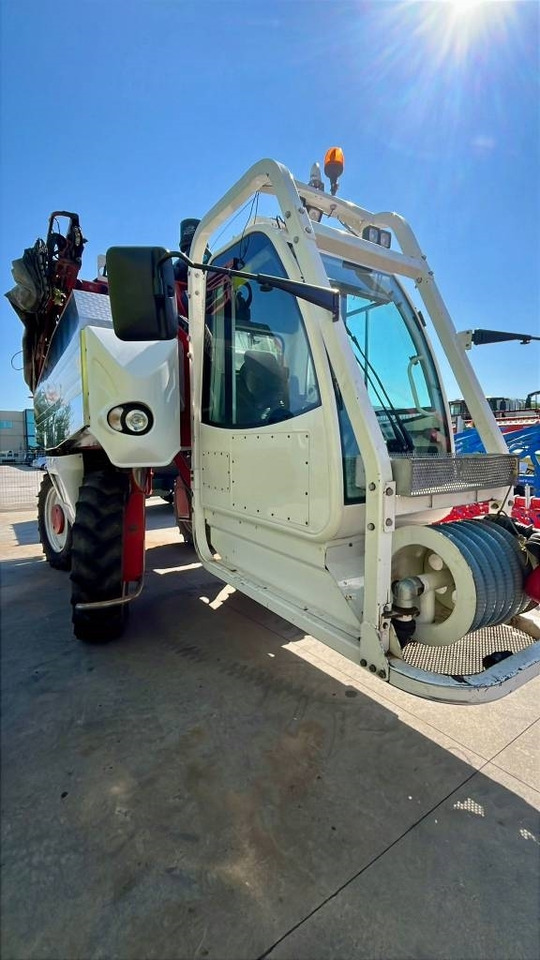 Finotto E170 - Stroj pro hnojení: obrázek 2 Finotto E170 - Stroj pro hnojení: obrázek 2