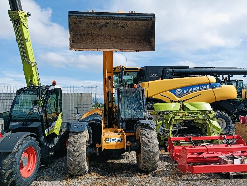 JCB 526-56 Agri - Teleskopický manipulátor: obrázek 3 JCB 526-56 Agri - Teleskopický manipulátor: obrázek 3