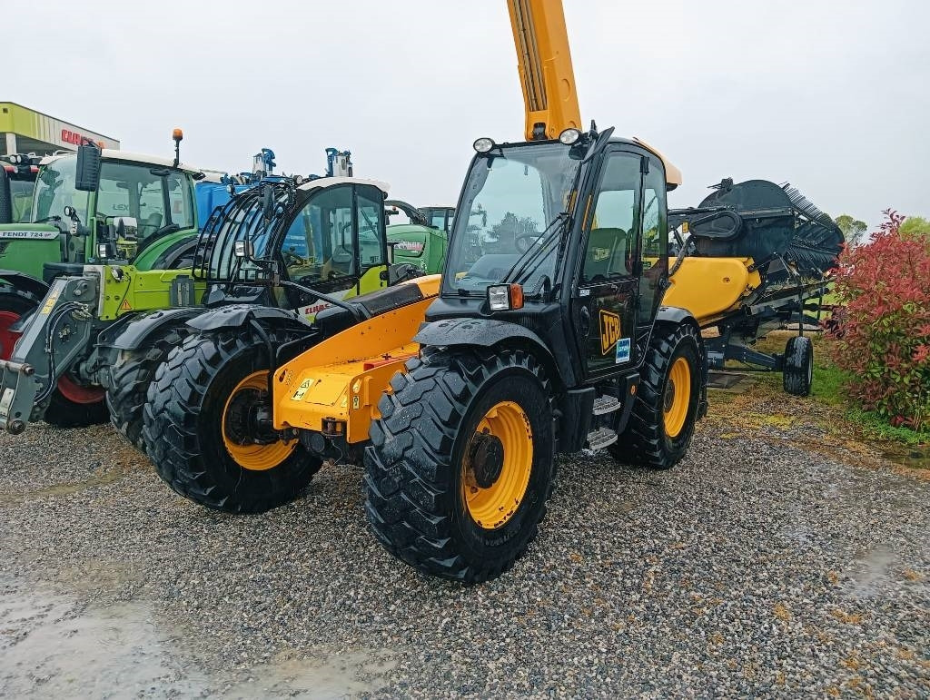 JCB 531-70 Agri Super - Teleskopický manipulátor: obrázek 3 JCB 531-70 Agri Super - Teleskopický manipulátor: obrázek 3