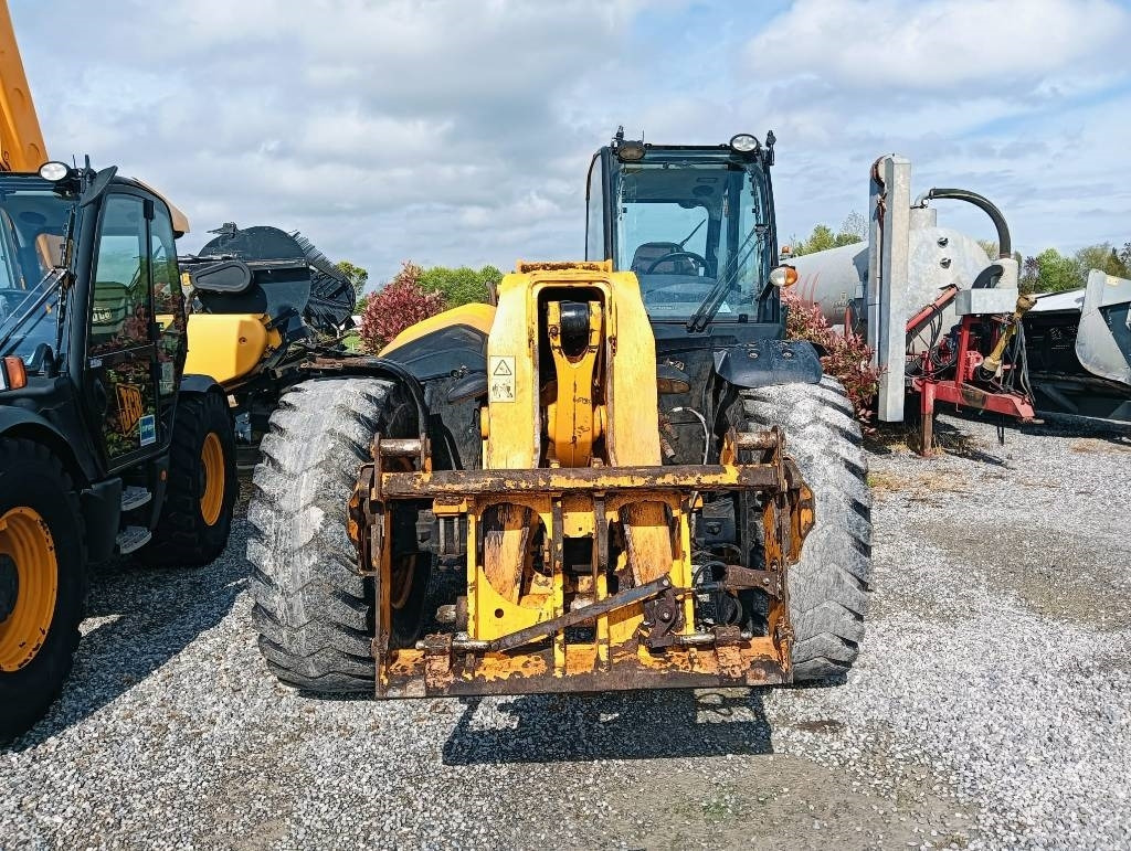 JCB 550-80 - Teleskopický manipulátor: obrázek 2 JCB 550-80 - Teleskopický manipulátor: obrázek 2